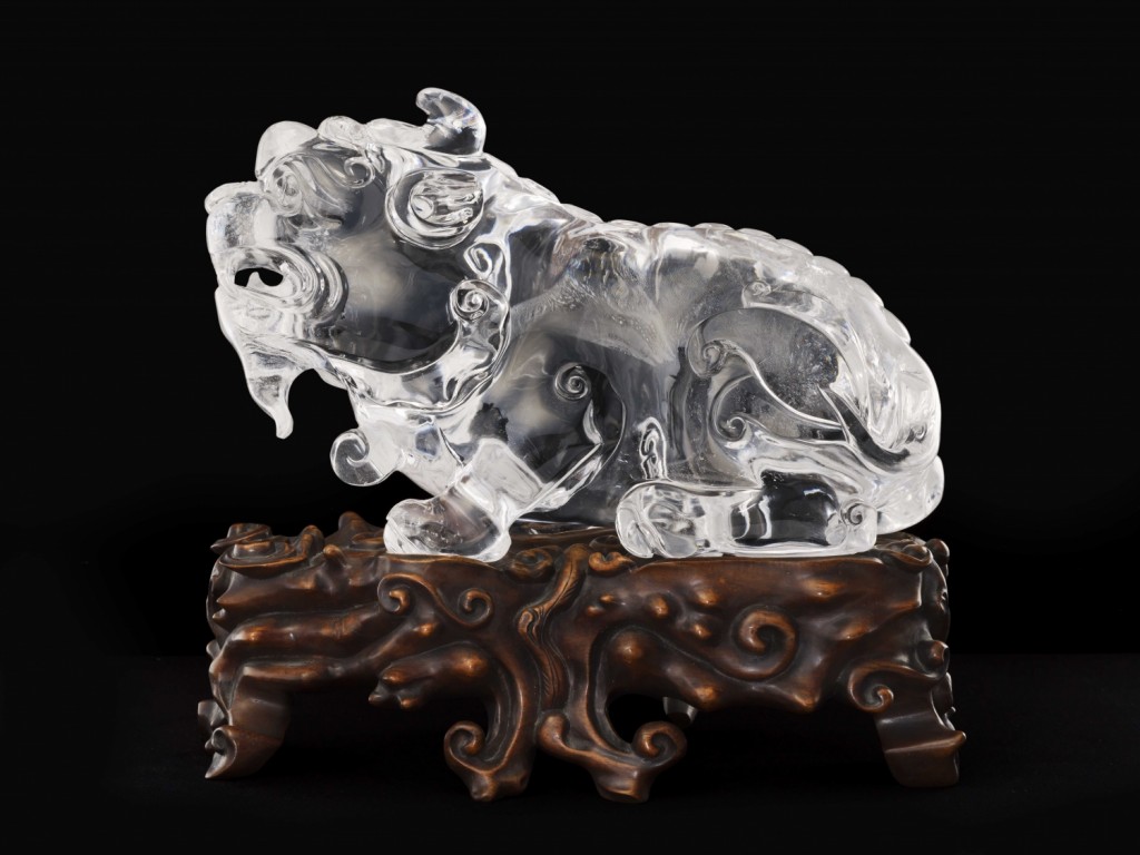 A rock crystal carving of a 'foo' dog (18th/19th century)
