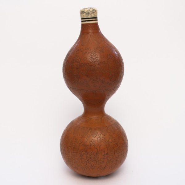 An imperial inscribed double gourd (Daoguang carved four-character seal mark and of the period)