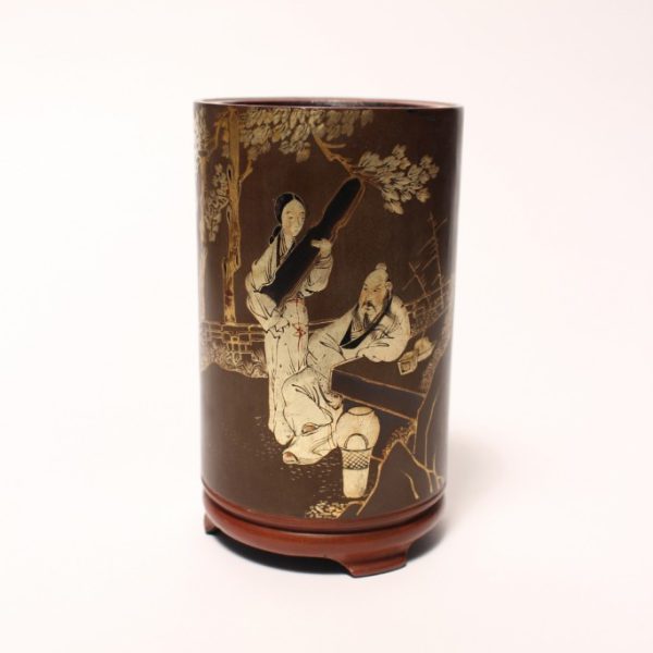 A Yuan-style gilt-painted bamboo brush pot