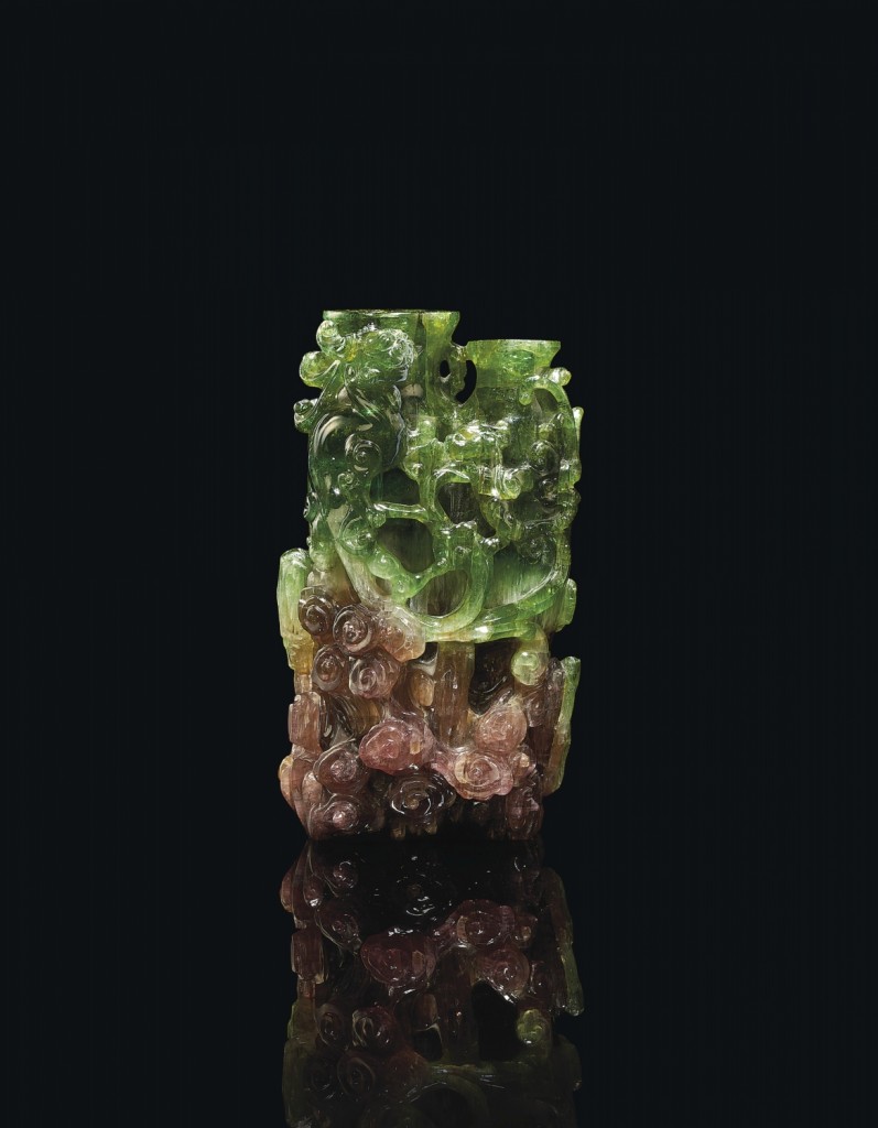 A tourmaline conjoined vase (18th century)