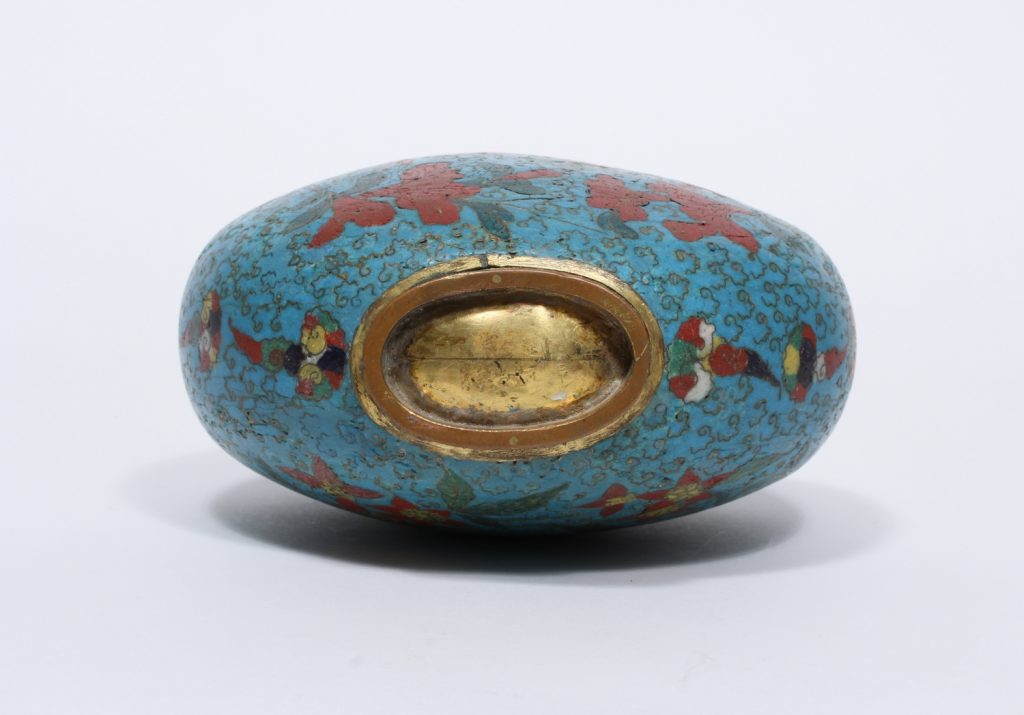 A pilgrim flask 'baoyueping' on oval foot-ring (Ming dynasty, first half 17th century)