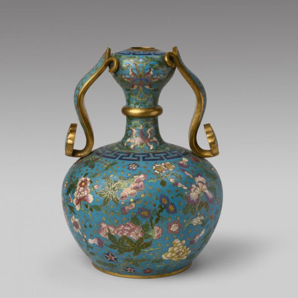 A rare cloisonne enamel garlic-head twin-handled vase (Qianlong period, 1736-1795)