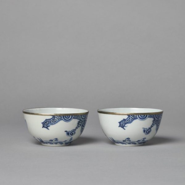 A pair of large 'Blue de Hué' dragon bowls (China for the Vietnamese market, 19th century)